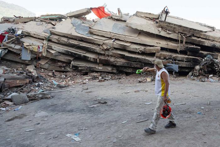 Los venezolanos despiertan sacudidos por un nuevo sismo a cinco días del doble terremoto