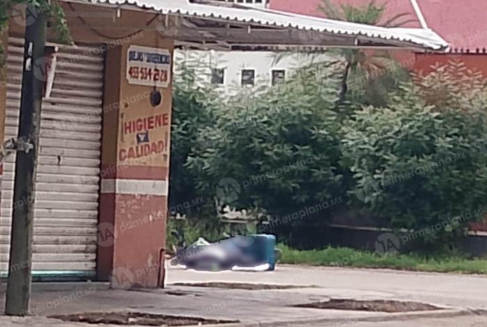 M4tan a repartidor de ‘mandadito’ en Apatzingán