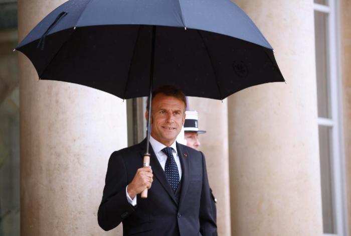 Macron insta a su homólogo iraní a abrir "lo antes posible" el estrecho de Ormuz