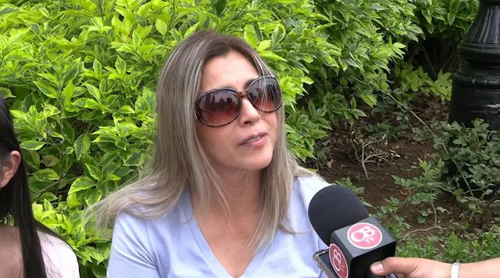Madres reaccionan con preocupación ante posible adelanto del fin del ciclo escolar