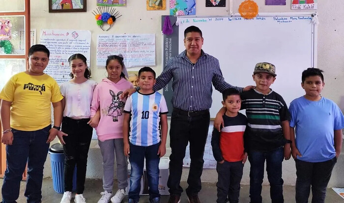 Maestro refuerza labor con el Juego de Pelota Purépecha