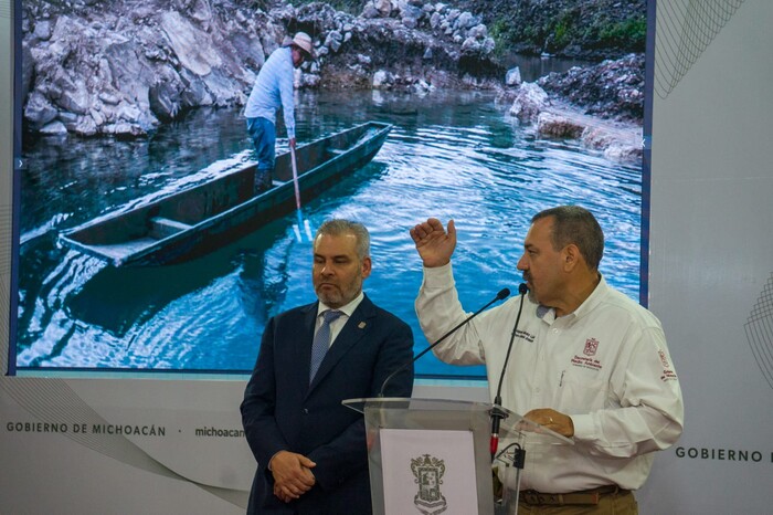 Manantiales de Urandén: se retiraron 50 mil camiones de volteo de azolve