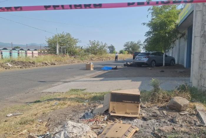 Maniobra imprudente termina en tragedia: joven pierde la vida en choque entre motoneta y cuatrimoto