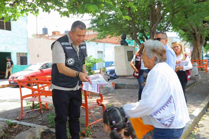 Mano a mano y casa por casa Barragán difunde reformas del Plan C