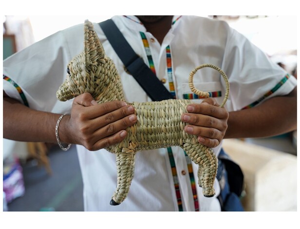 Manos que tejen tradición: el arte de la chuspata