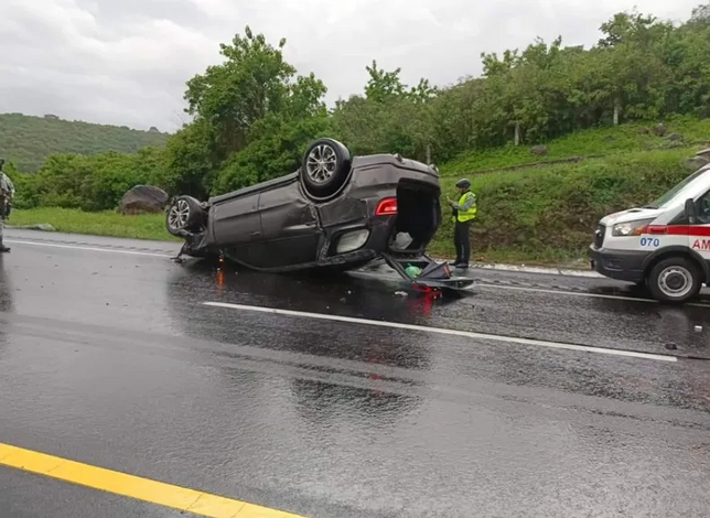 Marcela Velázquez Vázquez, Diputada Electa, Sufre Grave Accidente en Autopista de Occidente