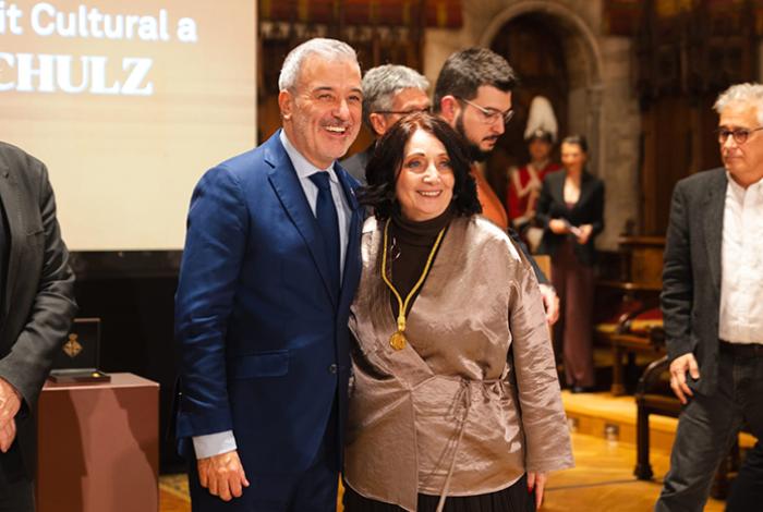 Marisol Schulz, directora de la Feria de libro de Guadalajara, Medalla de Oro de Barcelona