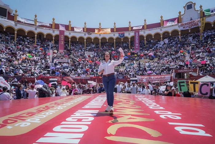 Más de 12 mil michoacanos sellan con Gladyz Butanda compromiso con la soberanía nacional
