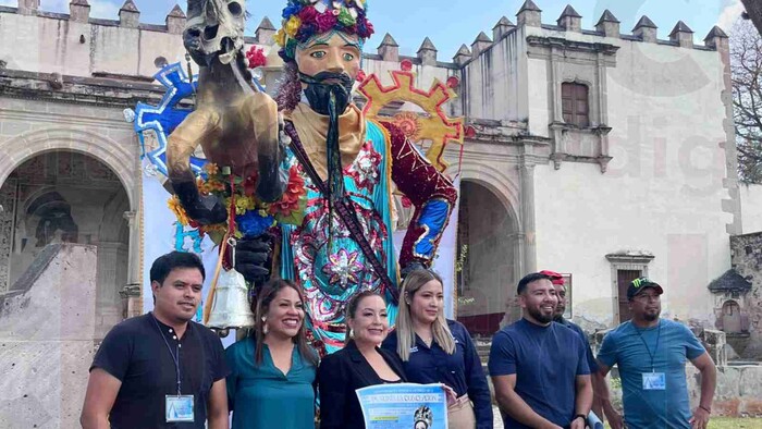 Más de 300 mojigangas desfilarán por las calles de Cuitzeo