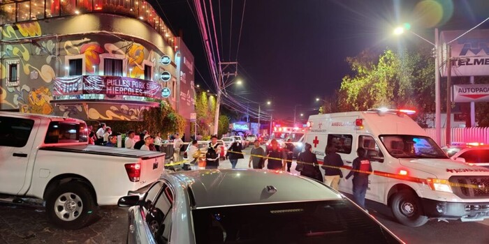 Masacran a 10 personas en ataque a bar en Querétaro