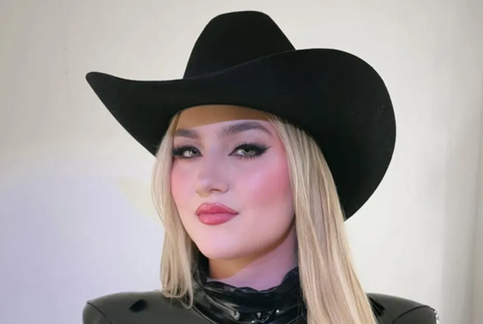 Melenie Carmona revela su nueva figura tras liposucción