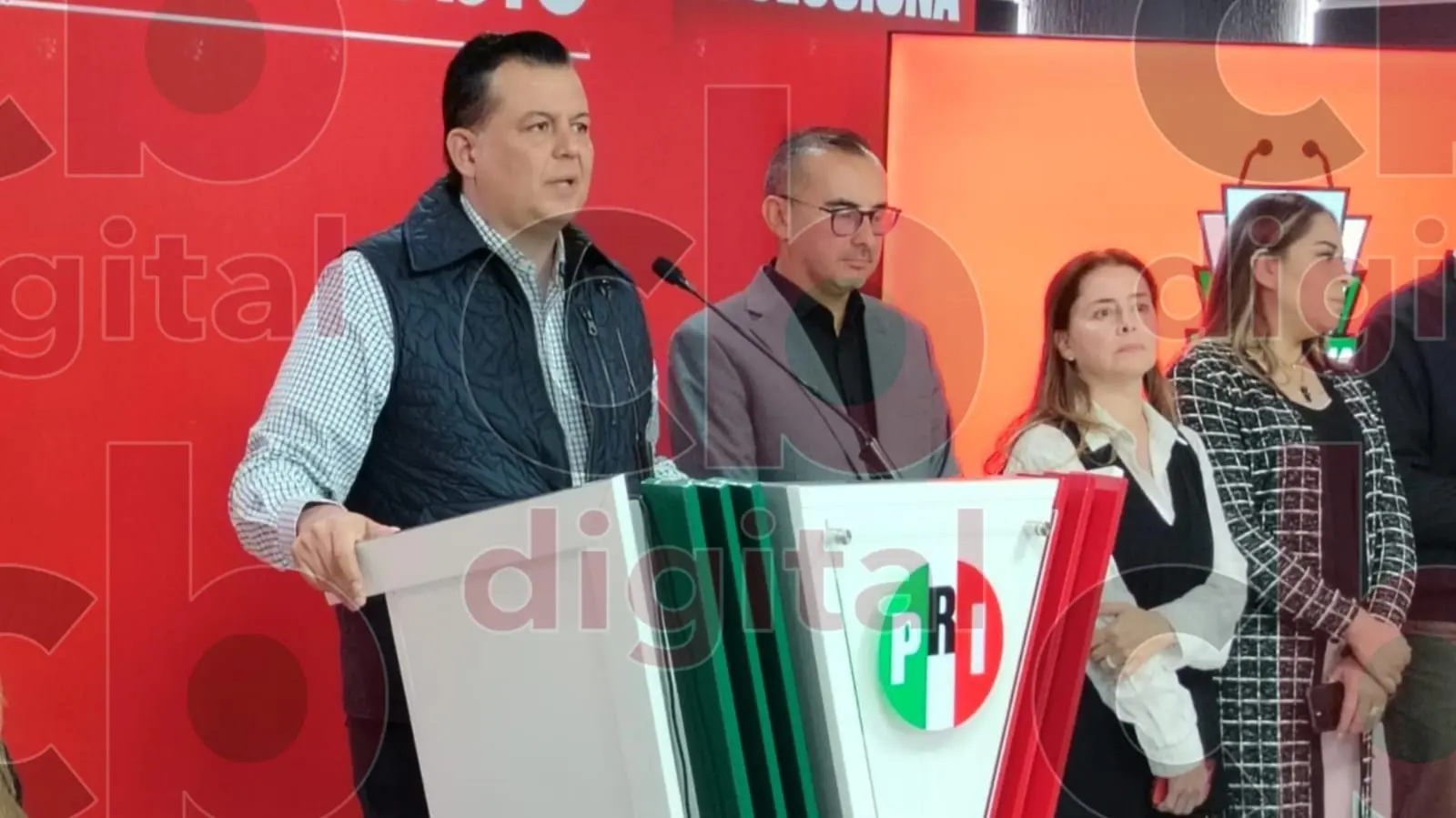 Memo Valencia develará busto de Hipólito Mora, en La Ruana