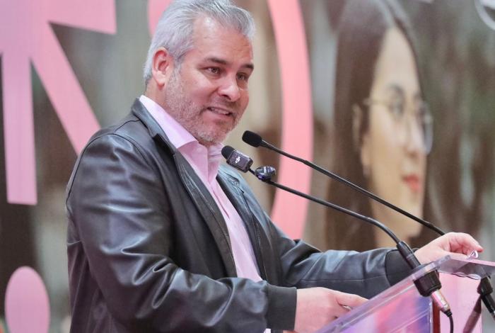 Michoacán avanza hacia la consolidación de centros de trabajo libres de violencia contra las mujeres: Bedolla