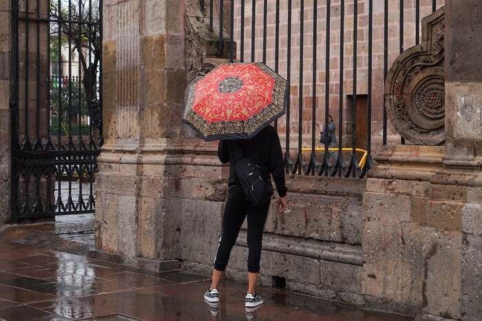 Michoacán inicia la semana con cielo nublado y alta probabilidad de lluvias