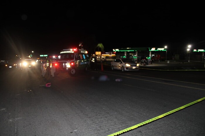 #Michoacán | Mujer muere atropellada frente al campo de futbol de Chaparaco