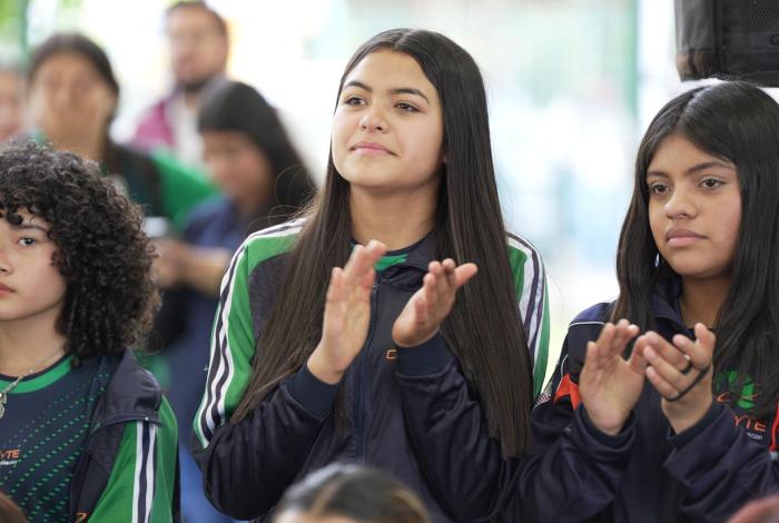 Michoacán, primer estado del país que dotará Internet gratuito a estudiantes de prepa y universidad: Iemsysem