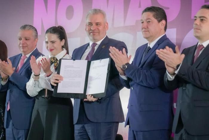 Michoacán prohibirá que futuros gobiernos pidan préstamos que tus hijos y nietos tengan que pagar: Bedolla