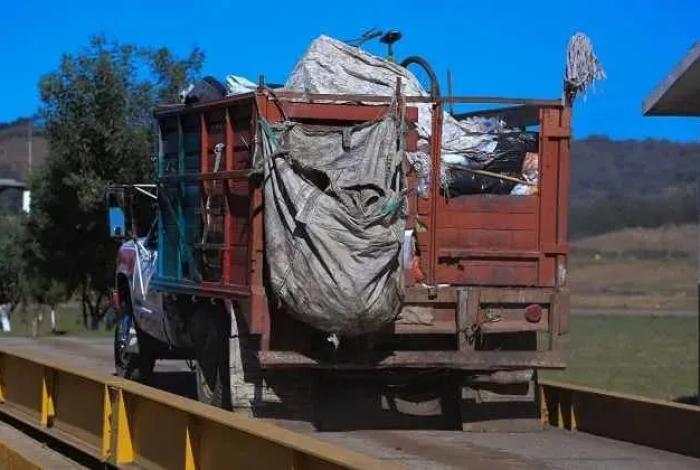 Modernizar camiones recolectores de basura, un pendiente en Morelia