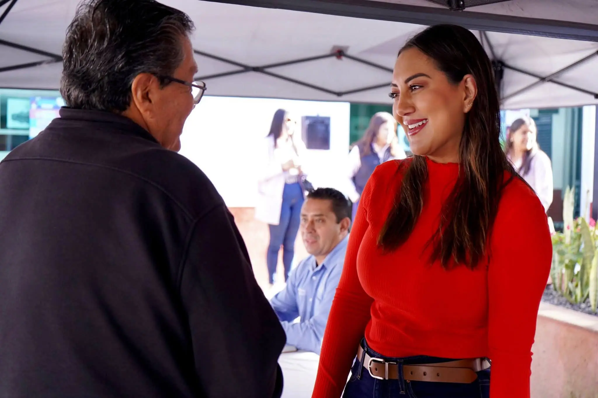 Mónica Valdez Pulido fortalece el diálogo ciudadano y resuelve gestiones para el desarrollo de Zacapu