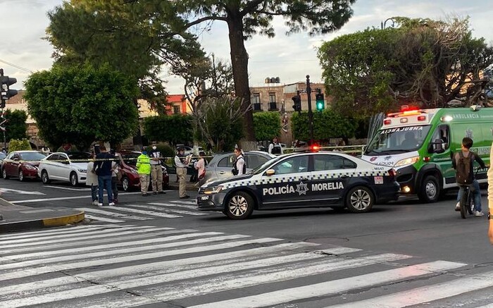 Morelia: Muere hombre mientras conducía junto al Jardín de Villalongín