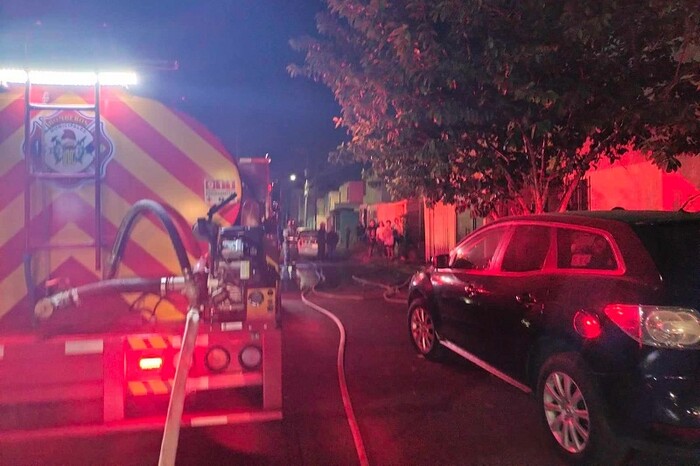 Morelia: Reportan incendio en una casa dúplex de la colonia Rafael Carrillo