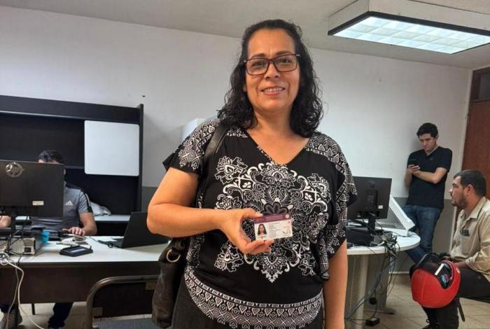 Morelia: SFA lleva a CU módulo móvil para tramitar licencias de conducir