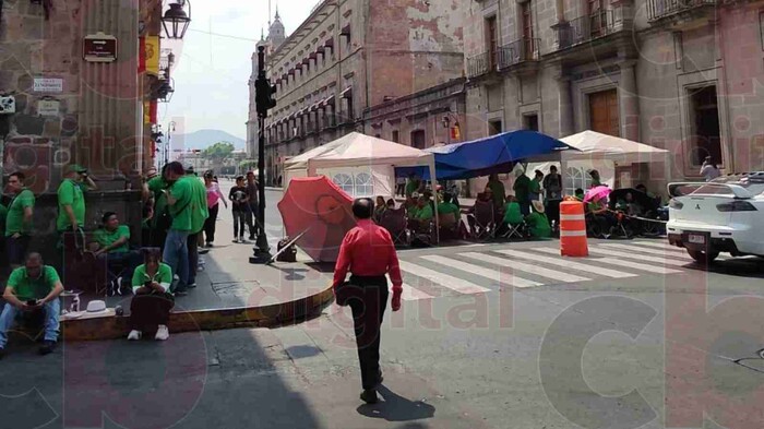 Morelianos llegaron hasta una hora tarde a por movilizaciones del STASPE