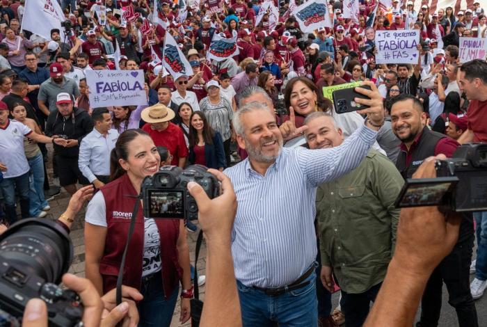 Morena cierra filas con Sheinbaum y Bedolla