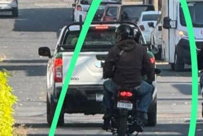 Moto-rateros roban 150 mil pesos dos cuentahabientes, en la colonia Morelos