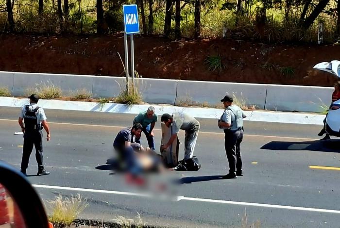 Motociclista grave tras ser arrollado por vehículo sobre la autopista Siglo XXI