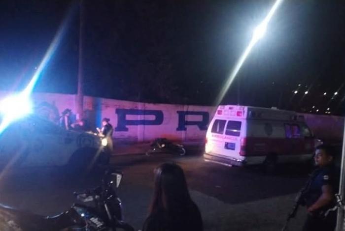 Motociclista muere al accidentarse en Zitácuaro