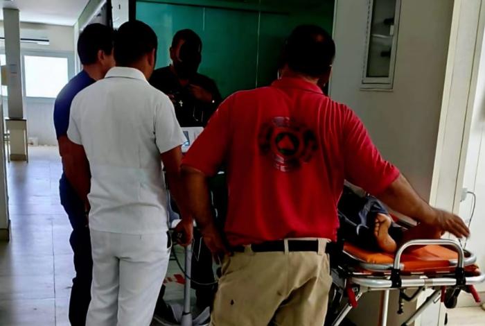 Motociclista resulta herido tras derrapar en la colonia Morelos de Apatzingán