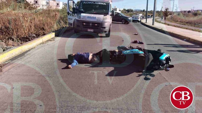 Motociclista termina muerto en Villas del Pedregal