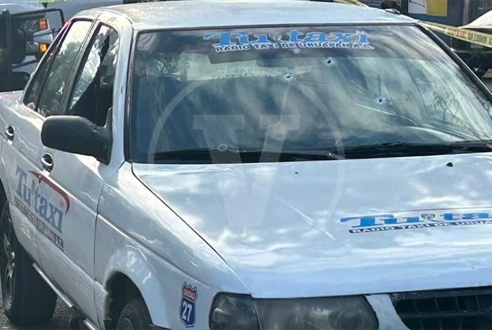 Motosicarios balean y hieren a taxista en la Calzada Benito Juárez de Uruapan