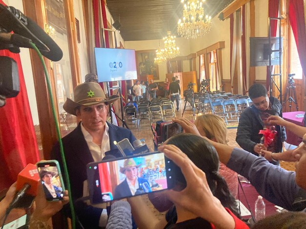 Movimiento del sombrero apoya periodistas, sólo combate el chayote: Bautista Tafolla