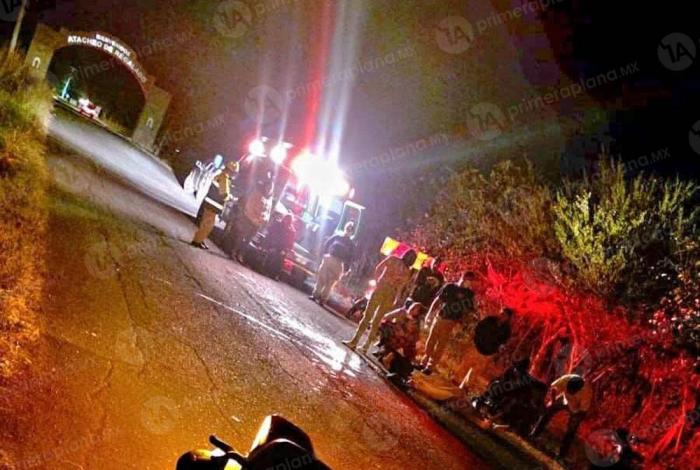 Mu3re motociclista en la entrada de Atacheo, en Zamora