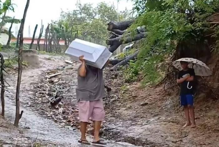 Muere bebé arrastrado por un río tras el paso de ‘Erick’