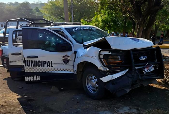 Muere comandante tras emboscada a Policía de Apatzingán; hay 2 agentes heridos