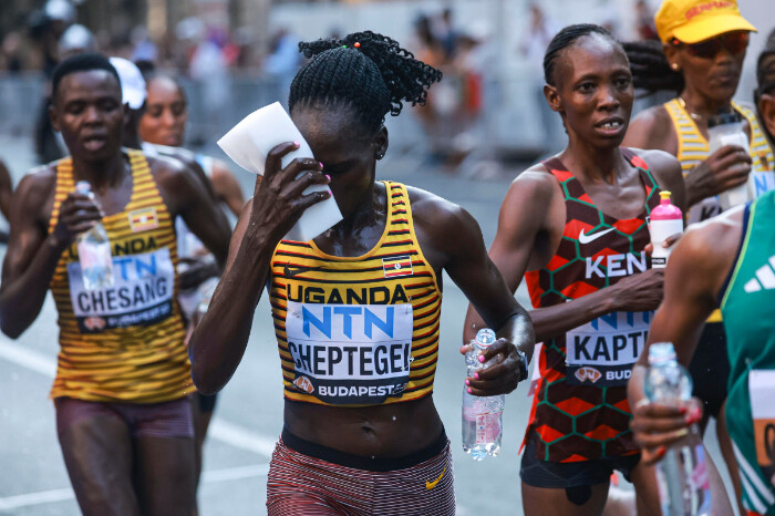 Muere la atleta olímpica Rebecca Cheptegei, luego de que su novio le prendiera fuego