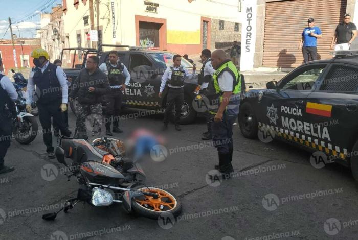 Muere motociclista luego de que la embistiera un camión de pasajeros