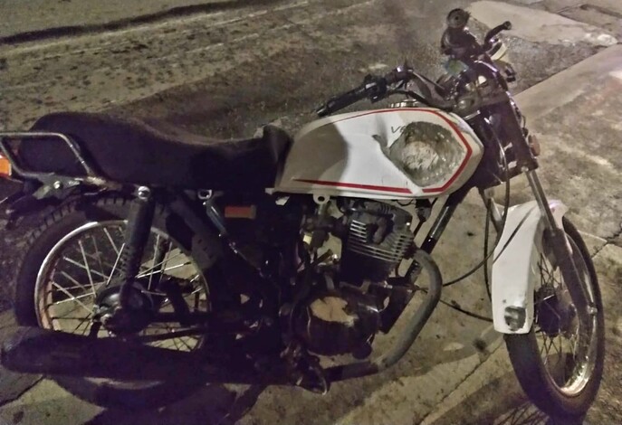 Muere motociclista tras ser embestido por un vehículo