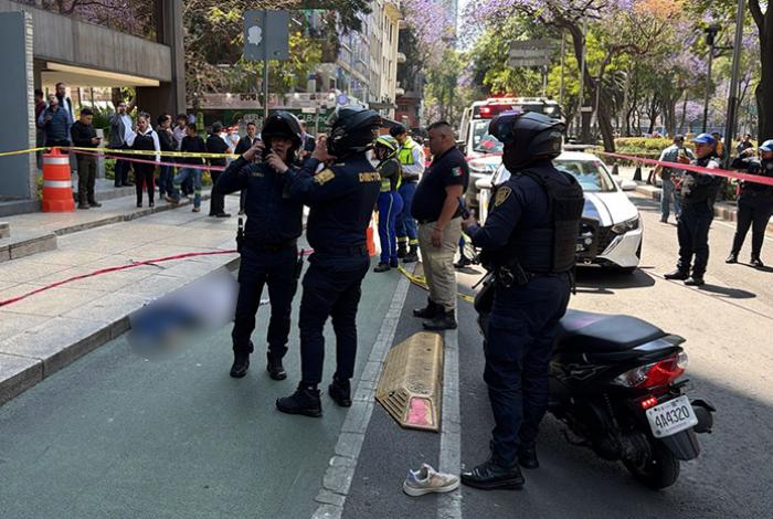 Muere mujer tras caer del piso 11 de la Torre Reforma Latino, en CdMx