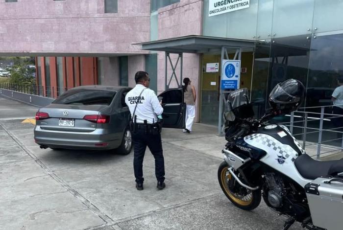 Mujer embarazada sufre descarga eléctrica