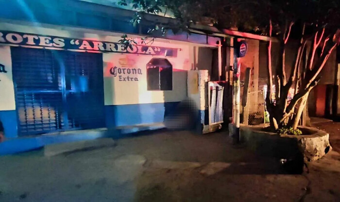 Mujer es asesinada afuera de una tienda en La Goleta, municipio de Charo