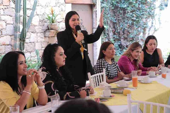 Mujeres perredistas, pilar de la nueva etapa del PRD en Michoacán: Araceli Saucedo