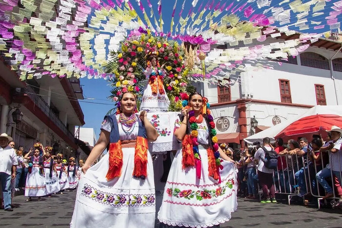 Mujeres y tradición: el alma de la K’uínchekua 2025 en Tzintzuntzan