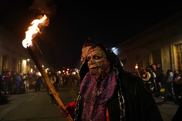 Multitud de zombies se vuelca en Morelia