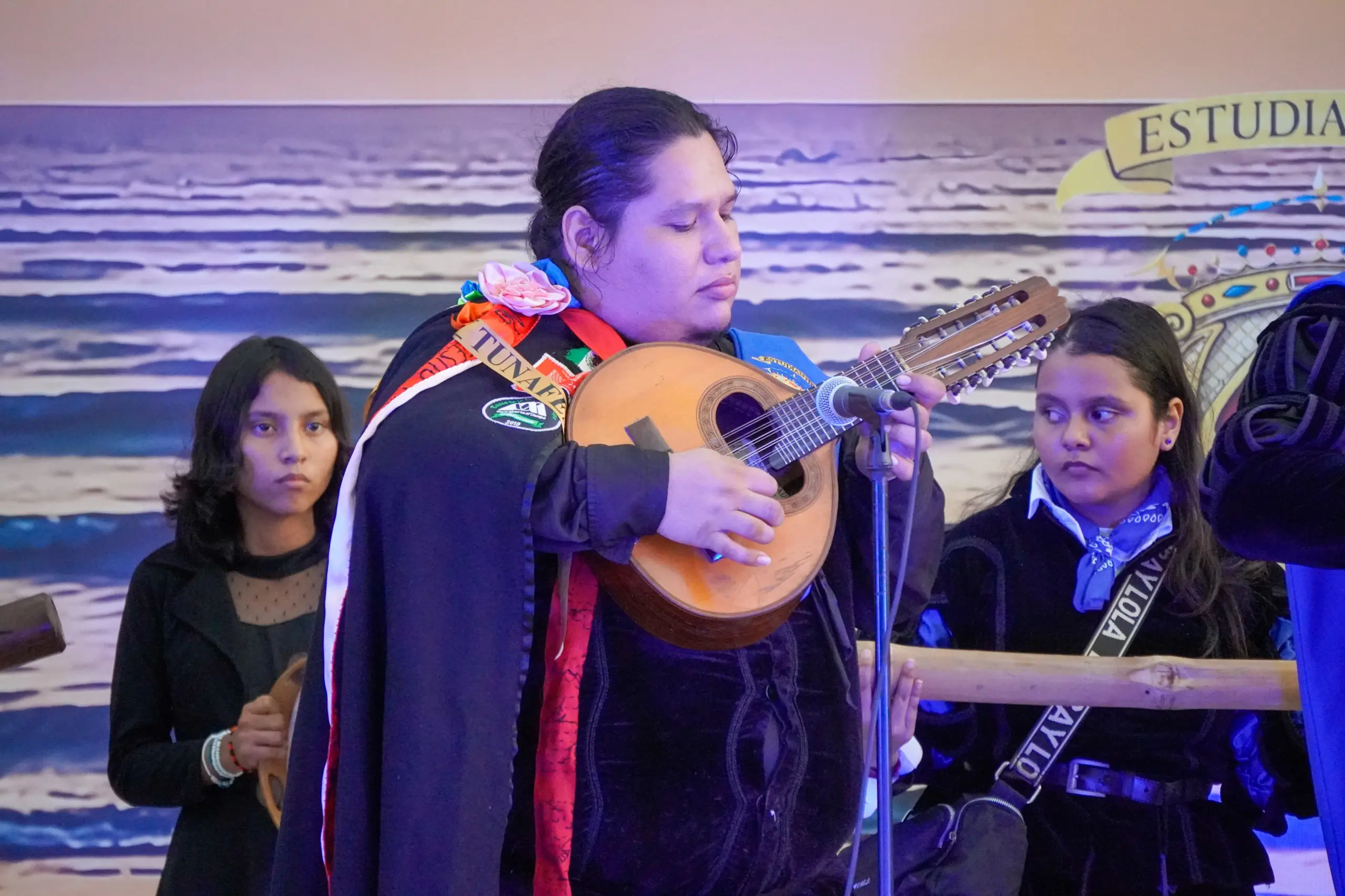 Música, memoria e historia fortalecen el aniversario del MUCAH.