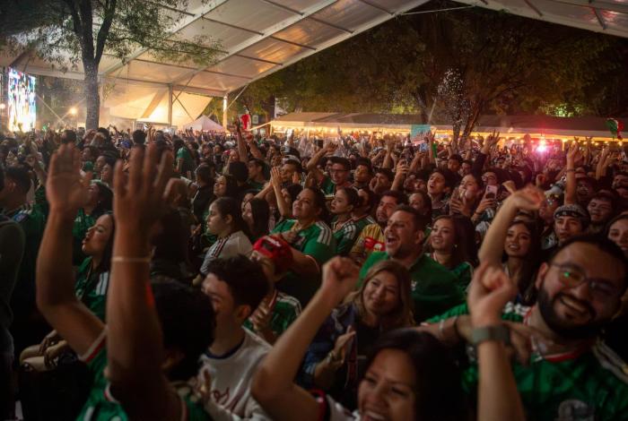 ¡Nadie se queda fuera! El Jalo Futbolero tendrá otra pantalla gigante para el México vs. Inglaterra