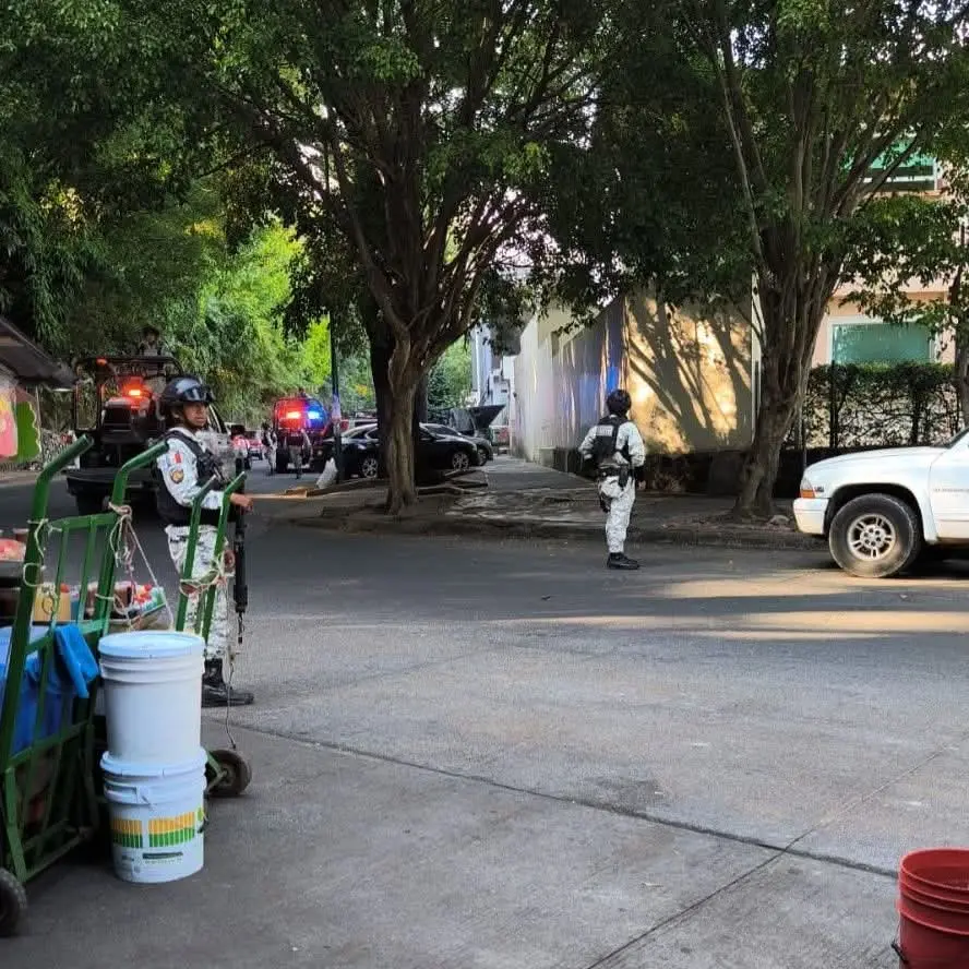 Ni el hospital de Uruapan se salva de ser asaltado